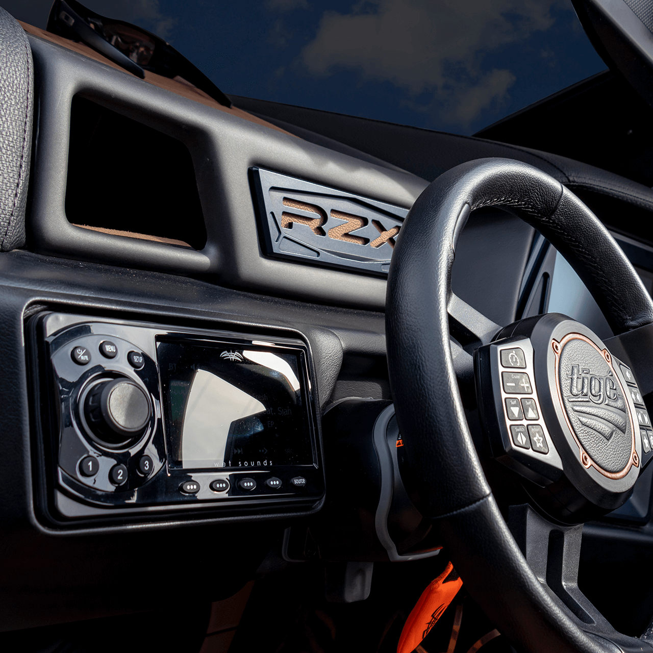 WS-MC-1 | Wet Sounds 4 Zone Bluetooth Marine Media Center