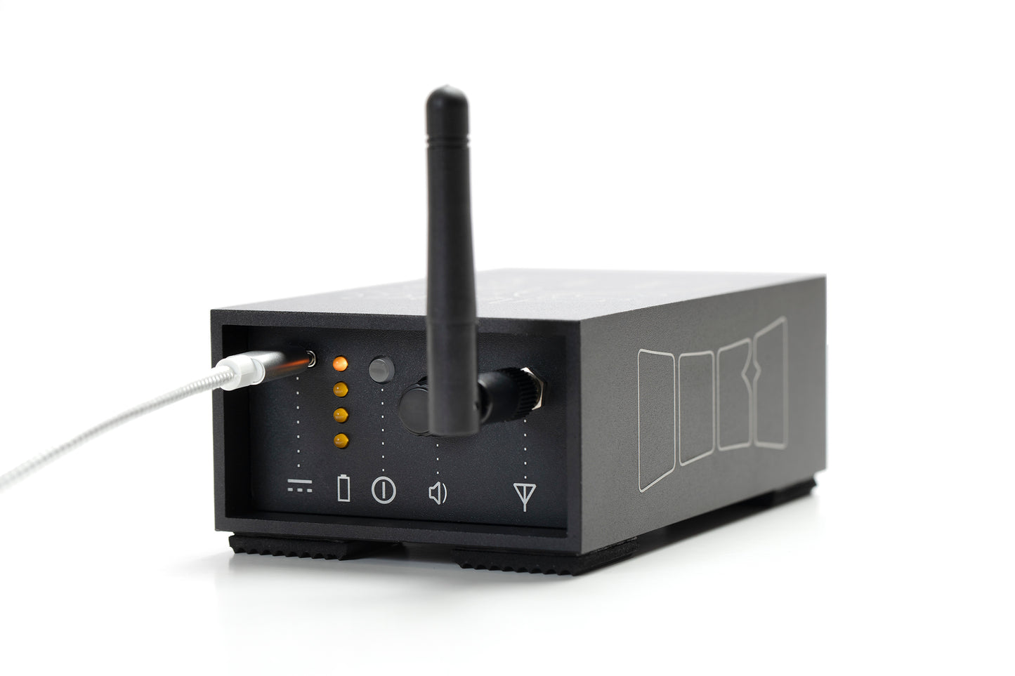 Dani | SKAA Pro Transmitter for Wet Sounds Portable