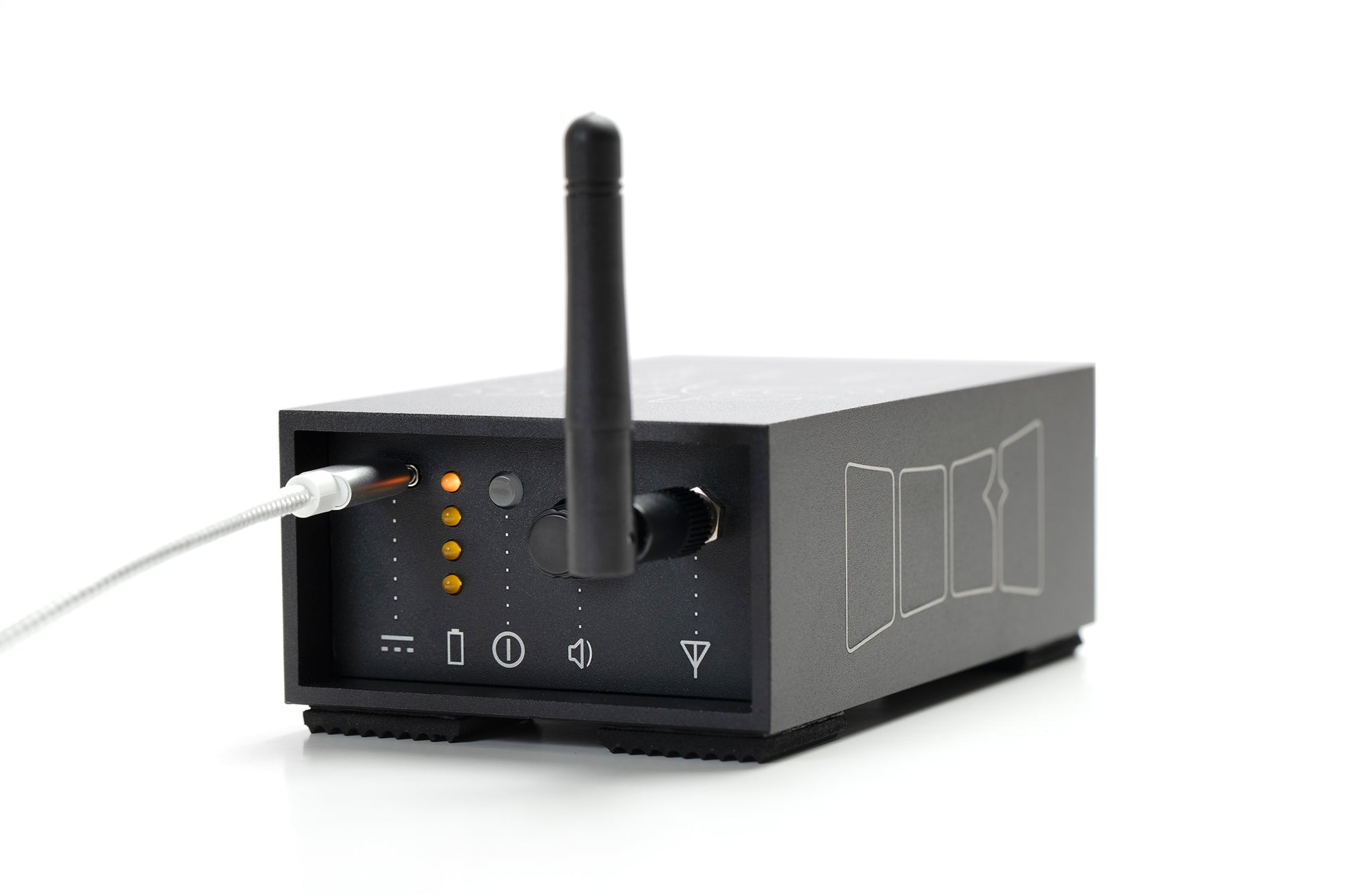 Dani | SKAA Pro Transmitter for Wet Sounds Portable
